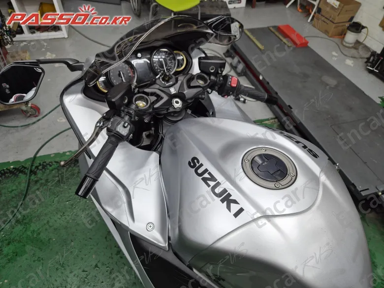 Suzuki Gsx R 1300 Hayabusa - фото 3