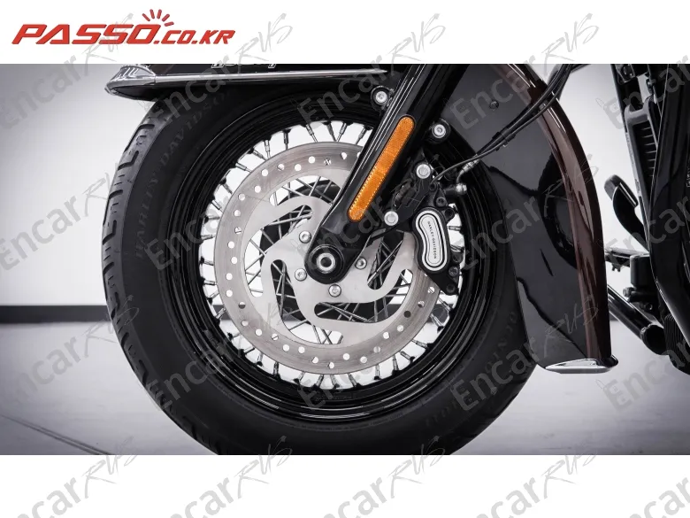 HARLEY-DAVIDSON FLSTC - фото 5
