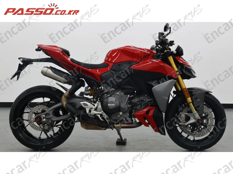 DUCATI STREETFIGHTER V2 - фото 0
