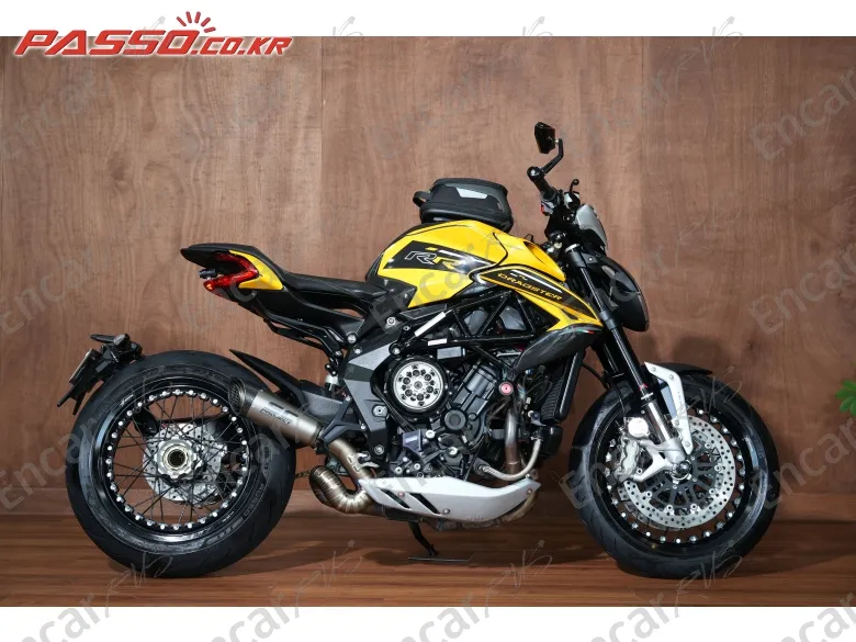 MV AGUSTA DRAGSTER 800 RR SCS - фото 0