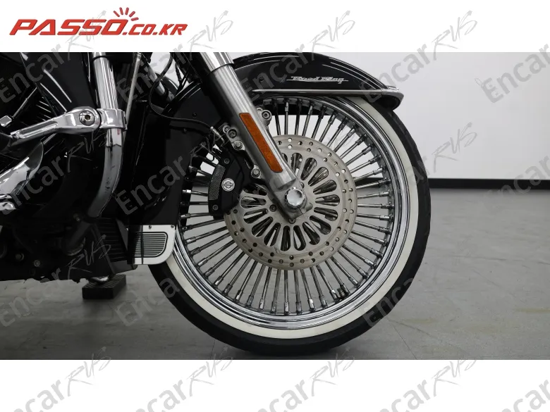 Harley-Davidson Flhr - фото 5