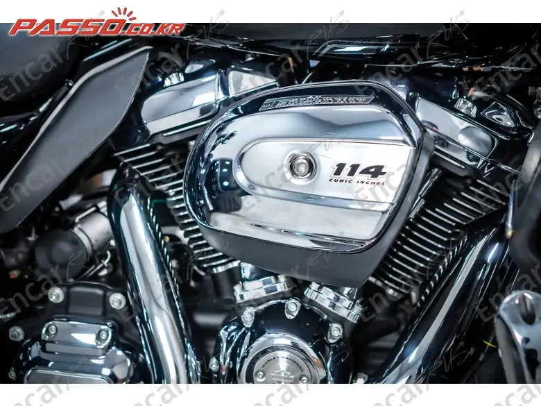 HARLEY-DAVIDSON FLHTCUTG TRI GLIDE ULTRA CLASSIC - фото 4