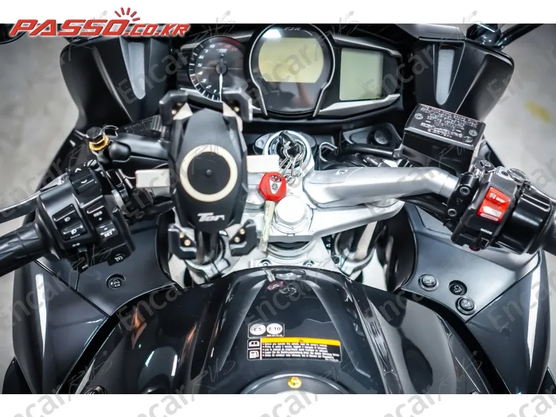 YAMAHA FJR 1300 - фото 3