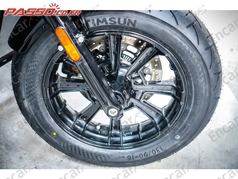 Indian Scout Bobber - фото 5