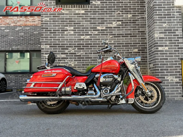 Harley-Davidson Flhr - фото 0
