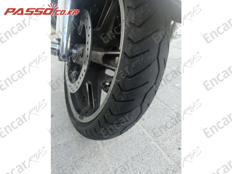 Harley-Davidson Flhx - фото 5