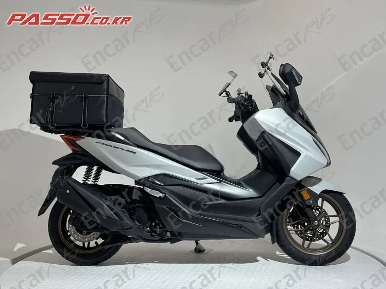 Honda Forza 350 - фото 0