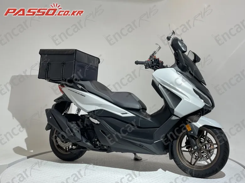 Honda Forza 350 - фото 4