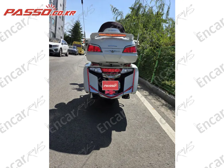 Honda Goldwing 1800 - фото 2