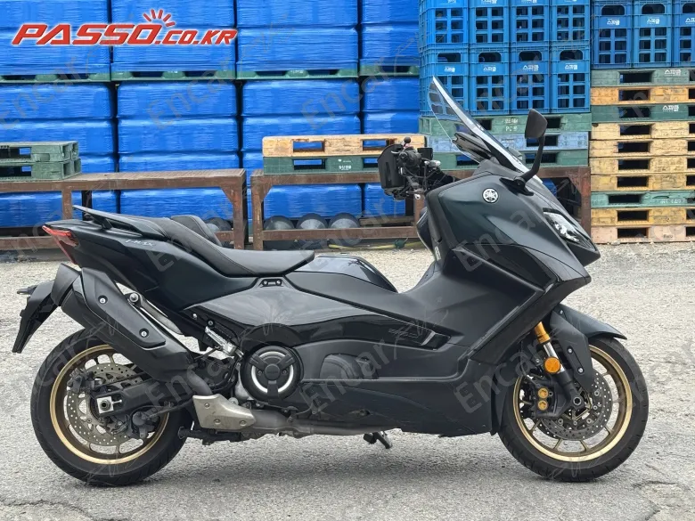 Yamaha T Max 560 - фото 0