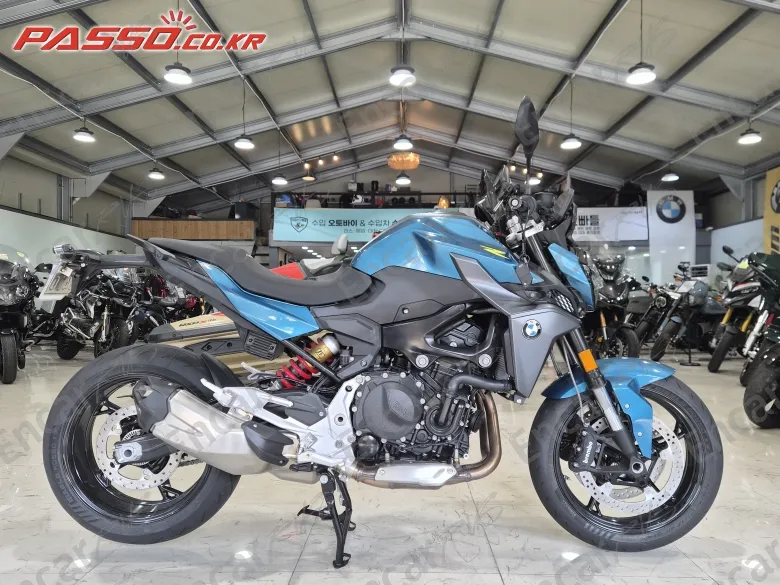 BMW F 900 R - фото 0