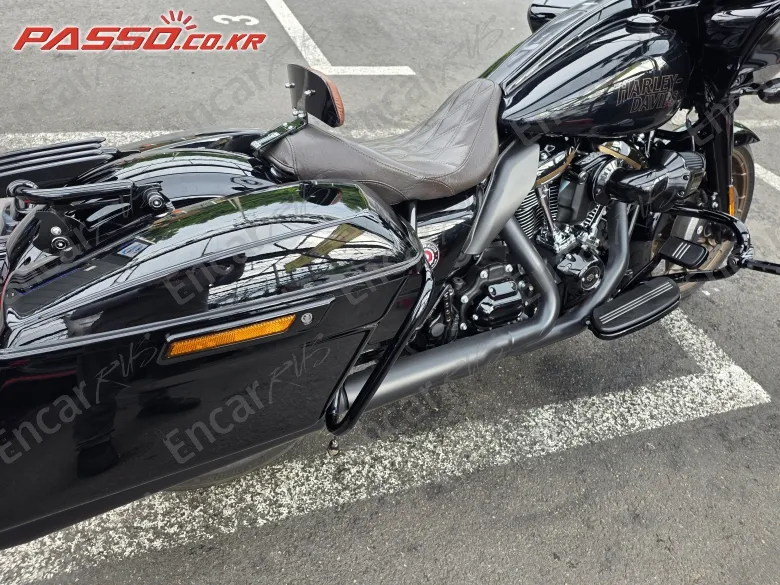 HARLEY-DAVIDSON ROAD GLIDE ST - фото 0
