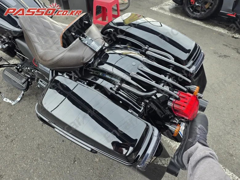 HARLEY-DAVIDSON ROAD GLIDE ST - фото 2