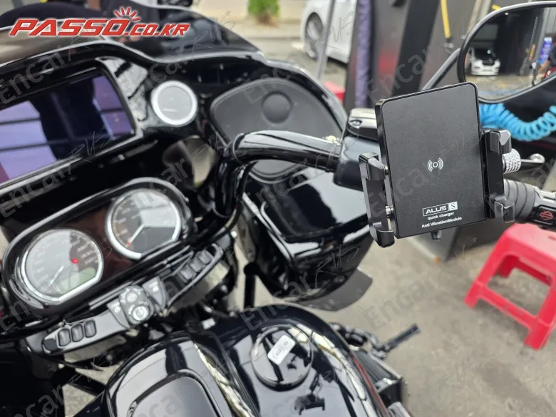 HARLEY-DAVIDSON ROAD GLIDE ST - фото 3