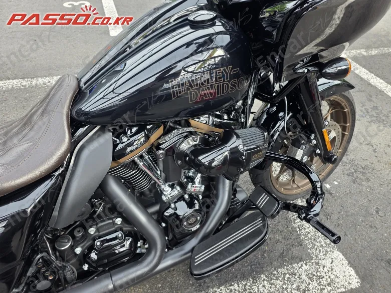 HARLEY-DAVIDSON ROAD GLIDE ST - фото 4