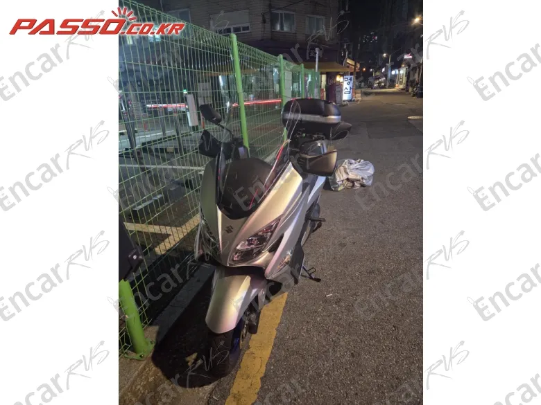 Suzuki Burgman 400 Abs - фото 1