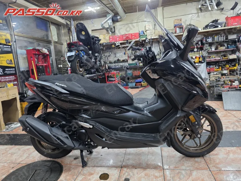 Honda Forza 350 - фото 0