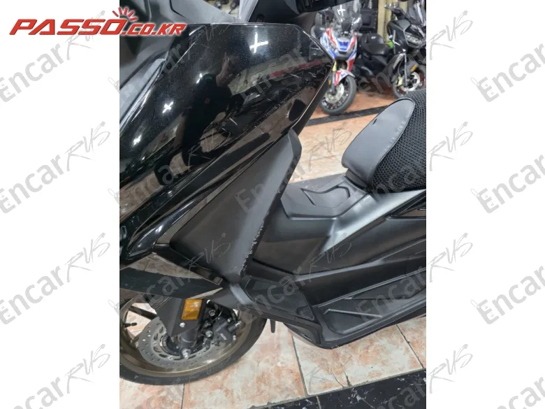 Honda Forza 350 - фото 4