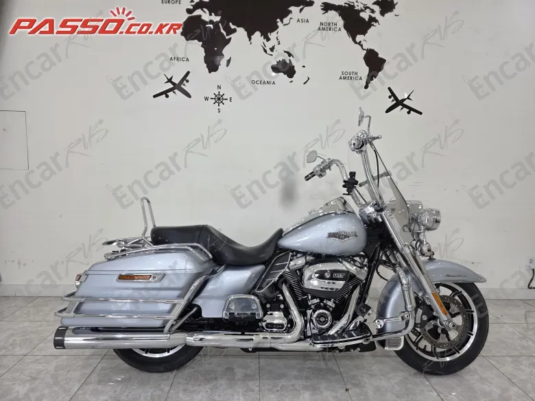 Harley-Davidson Flhr - фото 0