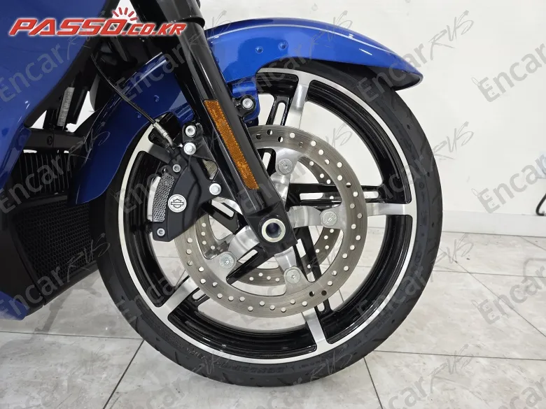 Harley-Davidson Street Glide Ultra - фото 5