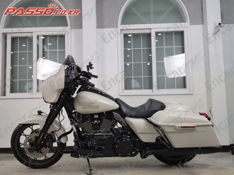 HARLEY-DAVIDSON STREET GLIDE ST - фото 1