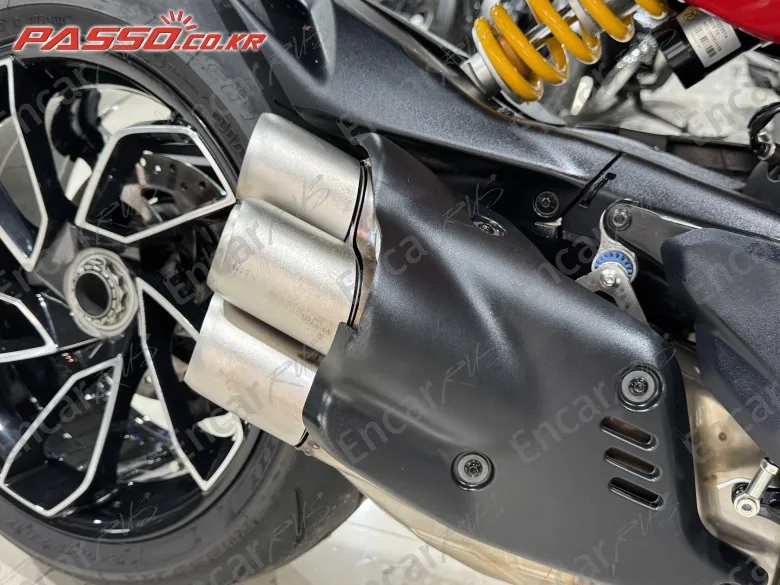 DUCATI DIAVEL V4 - фото 6