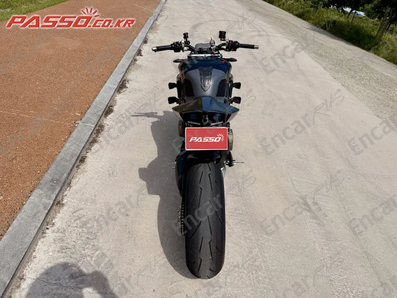Ducati Streetfighter V4 S - фото 2