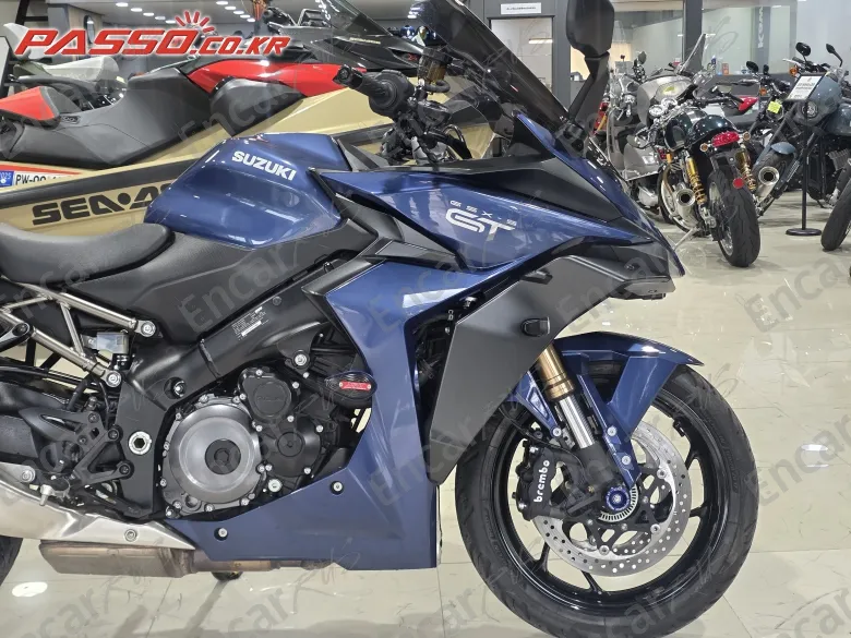 Suzuki Gsx S 1000 Gt - фото 4