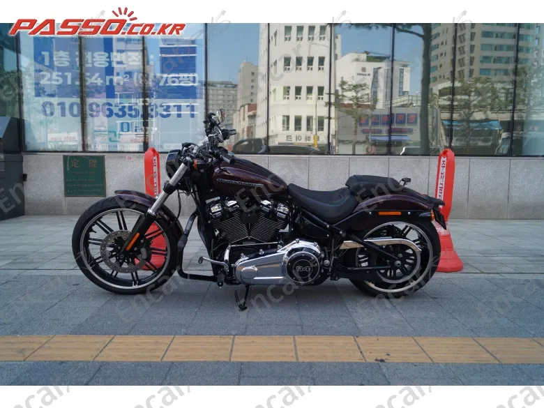 Harley-Davidson Breakout 114 - фото 1