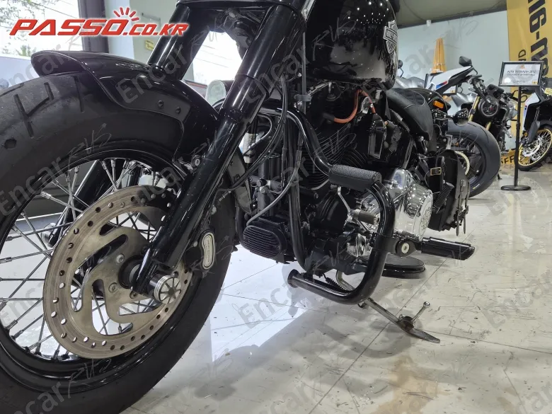 Harley-Davidson Softail Slim - фото 1