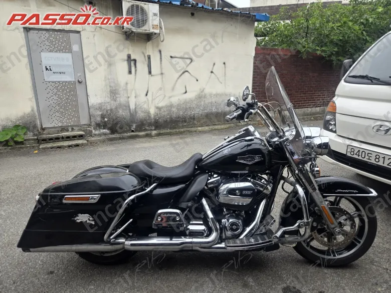 Harley-Davidson Flhr - фото 0