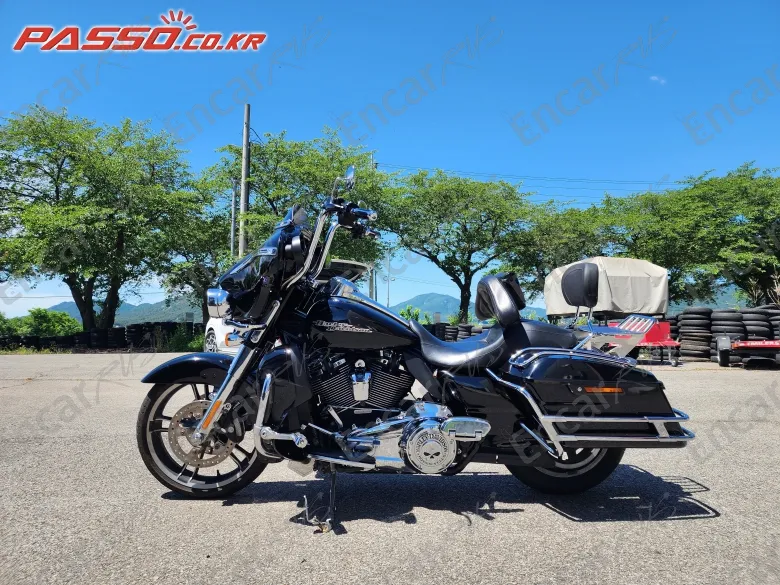 Harley-Davidson Flhx - фото 1