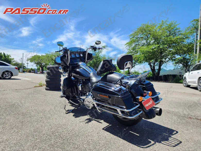 Harley-Davidson Flhx - фото 3