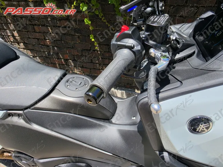 Yamaha T Max 560 - фото 3