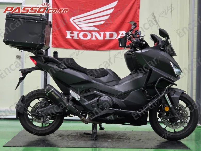 Honda Forza 750 - фото 0