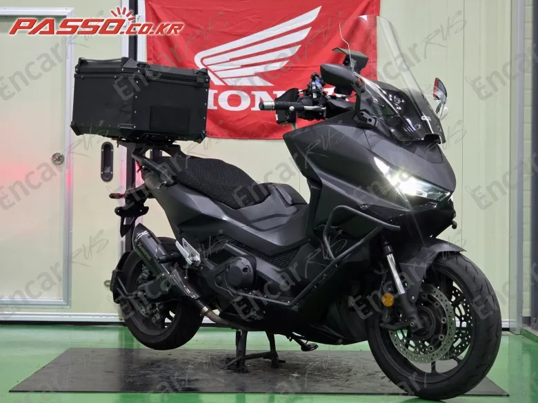 Honda Forza 750 - фото 4