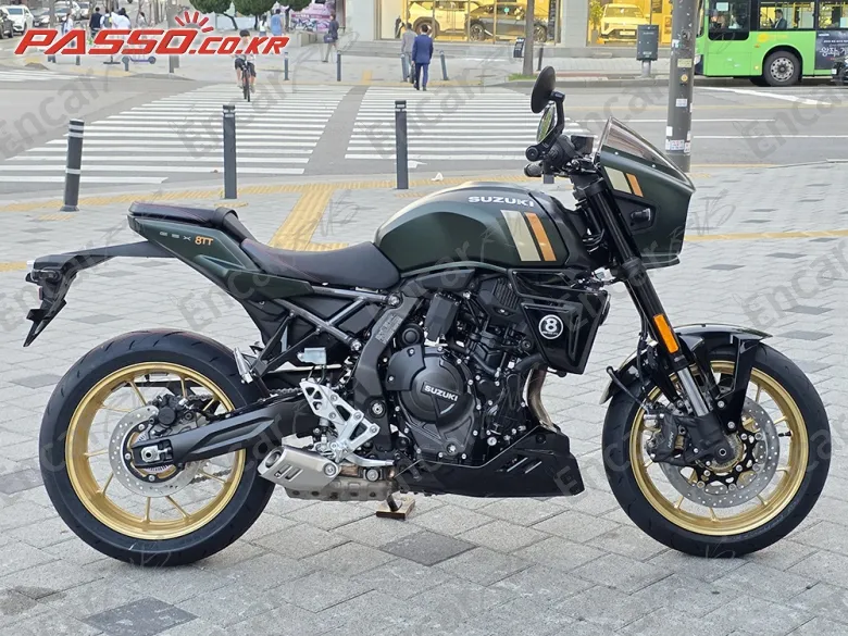 Suzuki Gsx 8 Tt - фото 0