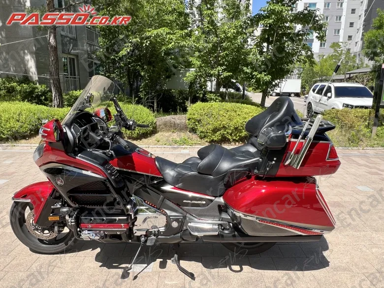 HONDA GOLDWING 1800 - фото 1