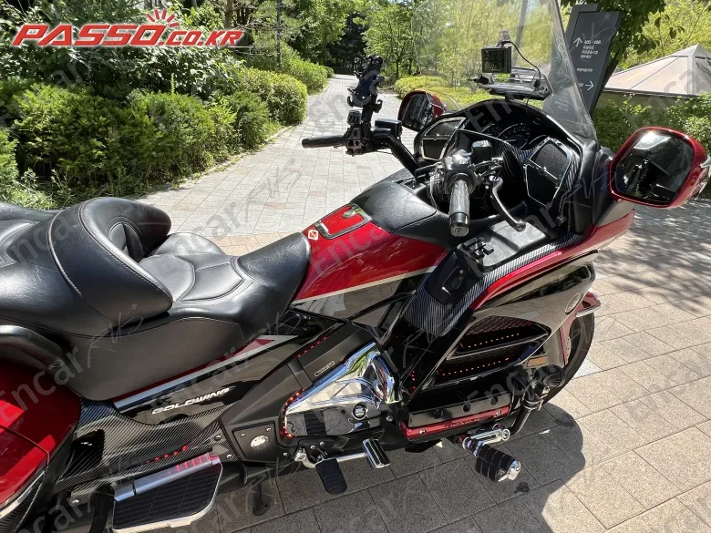 HONDA GOLDWING 1800 - фото 4