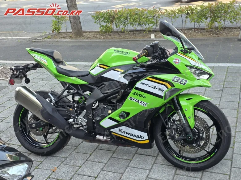 KAWASAKI NINJA ZX 4 RR - фото 0