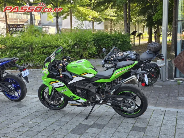 KAWASAKI NINJA ZX 4 RR - фото 3