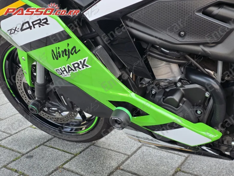 KAWASAKI NINJA ZX 4 RR - фото 5