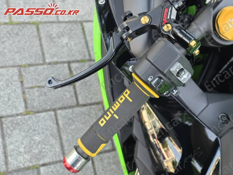 KAWASAKI NINJA ZX 4 RR - фото 6