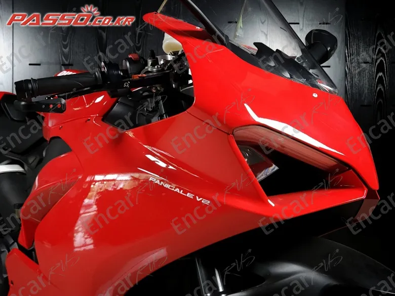 DUCATI PANIGALE V2 - фото 4