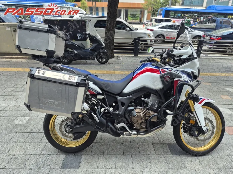 HONDA AFRICA TWIN CRF 1000 L DCT - фото 0