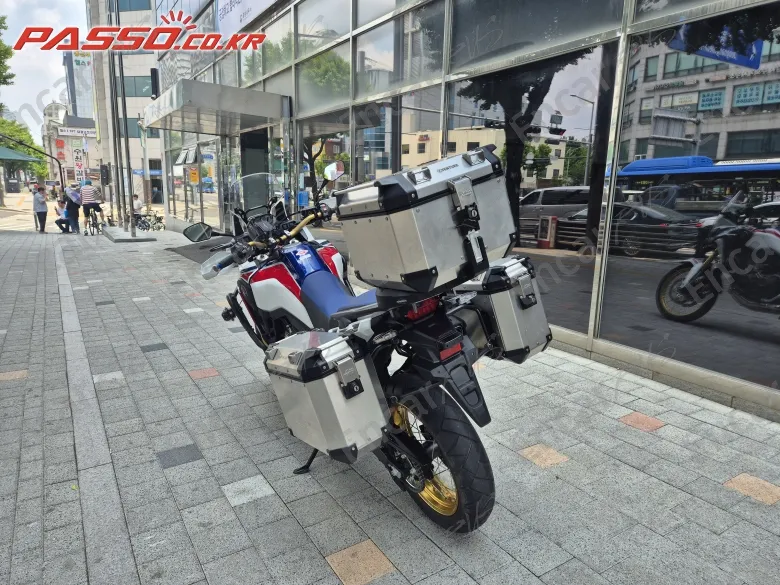 HONDA AFRICA TWIN CRF 1000 L DCT - фото 2