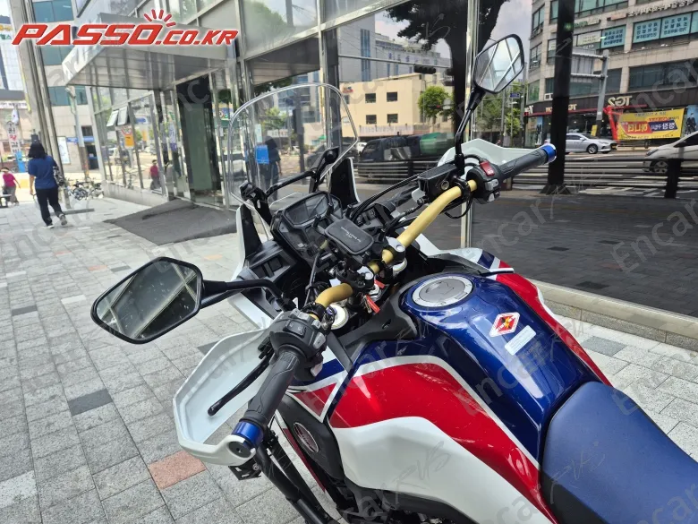HONDA AFRICA TWIN CRF 1000 L DCT - фото 3