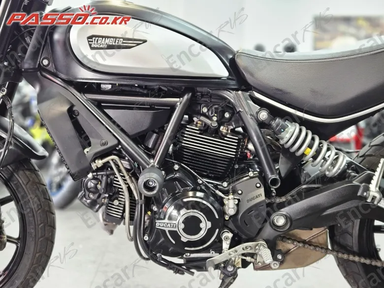 DUCATI SCRAMBLER ICON - фото 4