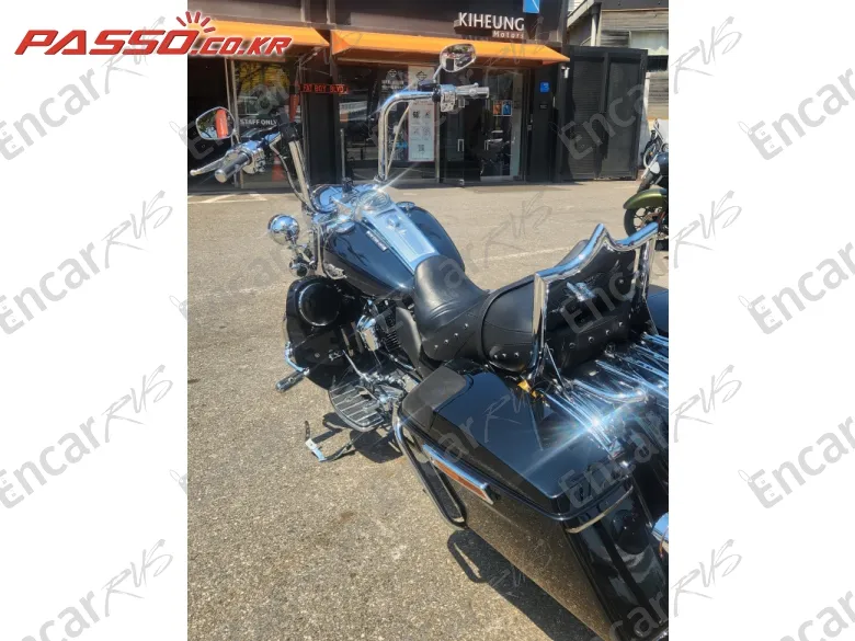 HARLEY-DAVIDSON FLHR - фото 1