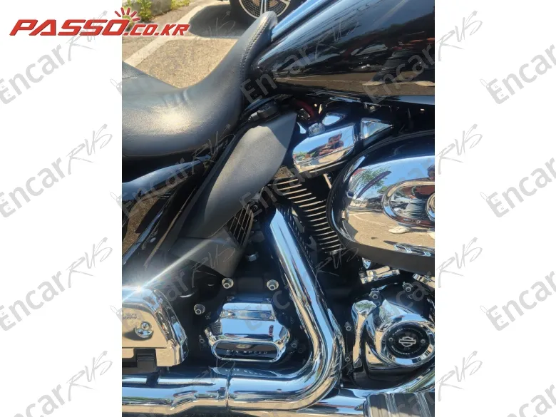 HARLEY-DAVIDSON FLHR - фото 3